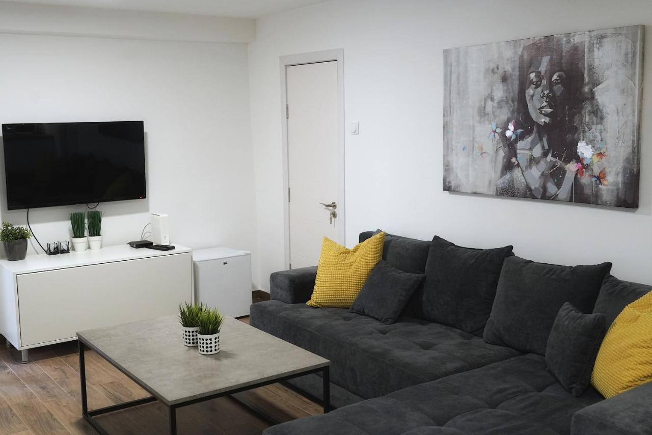 St.Sava Apartment Belgrado Esterno foto