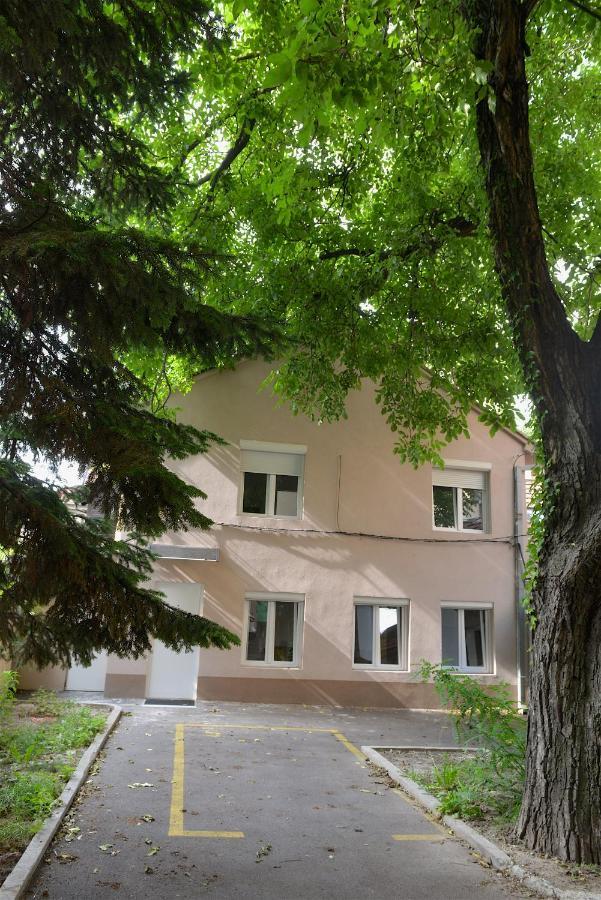 St.Sava Apartment Belgrado Esterno foto